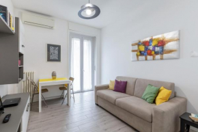 Piazza De Angeli M1 Comfortable Flat with Balcony
